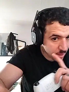 Snapshot of JuicyBigcock@xh chatting on December 5, 1:52 pm JuicyBigcockxh online show from December 5, 1:52 pm