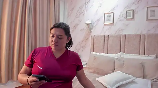 Paula And online show from October 19, 7:47 pm