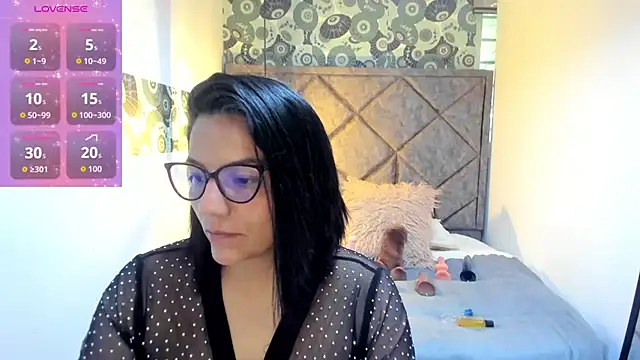 Snapshot of Megan_Milf__ chatting on September 23, 12:30 pm Megan Milf online show from September 23, 12:30 pm