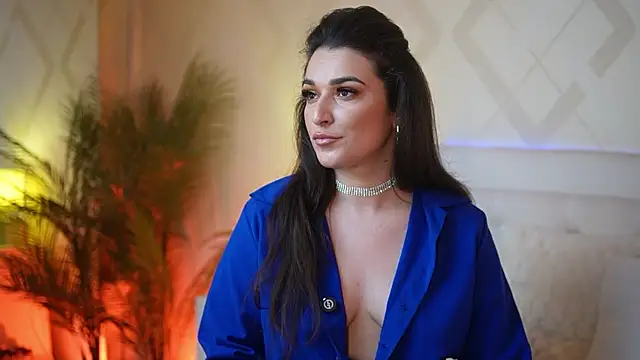 EmmaDallas online show from April 15, 5:20 pm