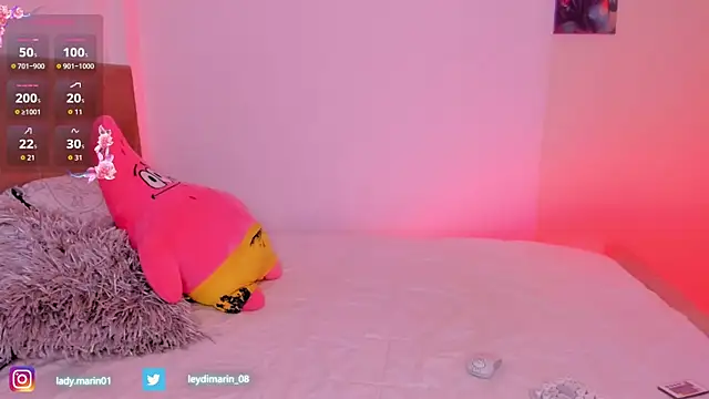 Snapshot of beauty_doll1 chatting on May 20, 3:07 pm beauty doll1 online show from May 20, 3:07 pm