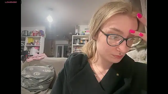 harleyblair online show from April 21, 10:01 pm