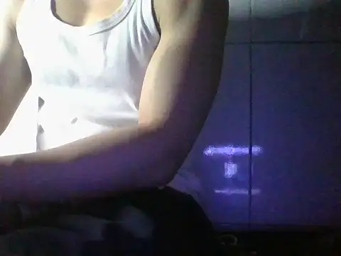 Snapshot of malacobi0 chatting on May 30, 6:49 pm malacobi0 online show from May 30, 6:49 pm