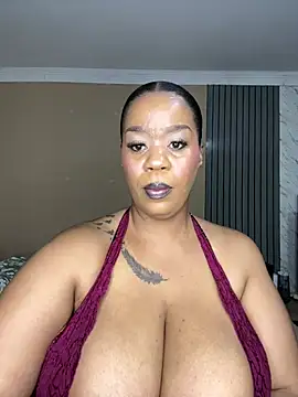 Snapshot of THICKBUNNYCHICKxxx chatting on July 1, 7:35 pm THICKBUNNYCHICKxxx online show from July 1, 7:35 pm