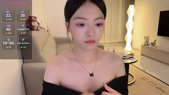 Robin-o3 online show from June 28, 4:57 pm