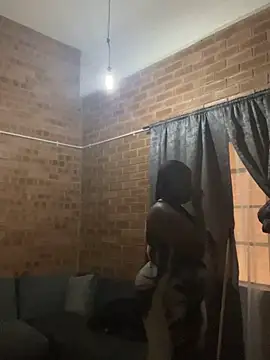 Snapshot of SEXYBOOBS21D chatting on October 10, 5:39 am SEXYBOOBS21D online show from October 10, 5:39 am