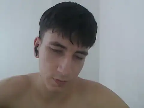 younewmaster online show from February 17, 8:37 pm