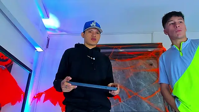 jeremytonner online show from October 31, 4:02 am