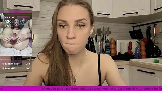 Snapshot of Edena_ chatting on December 16, 7:19 pm Edena online show from December 16, 7:19 pm