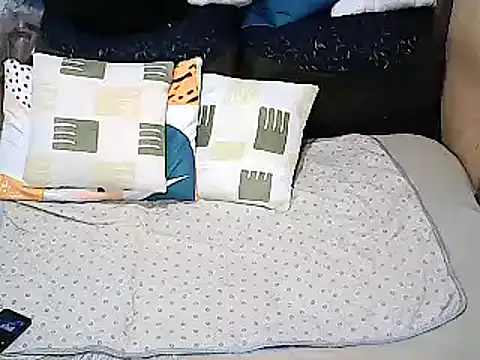 Snapshot of xxhottinybabe chatting on October 15, 6:52 pm xxhottinybabe online show from October 15, 6:52 pm