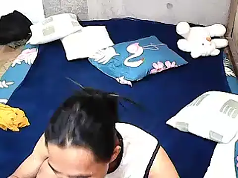 Snapshot of xxhottinybabe chatting on June 15, 6:32 pm xxhottinybabe online show from June 15, 6:32 pm