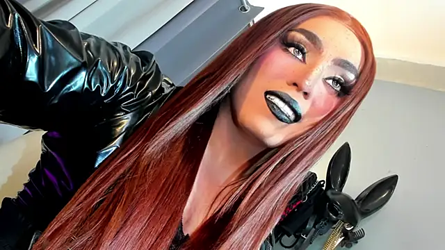 MagnaCumLoader17 online show from February 3, 6:40 am