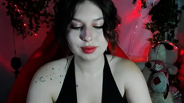 Snapshot of ChloeRicc chatting on May 24, 11:48 am ChloeRicc online show from May 24, 11:48 am