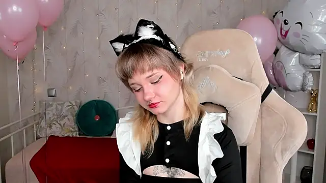 Tori Cutie online show from April 3, 12:08 am