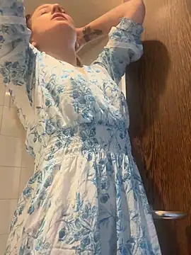 IsabellaEtha online show from April 6, 11:22 am