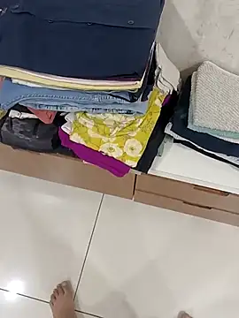 Snapshot of hothunk_7 chatting on November 9, 10:24 am hothunk 7 online show from November 9, 10:24 am