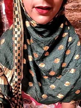 Snapshot of Indian-Aleena chatting on September 24, 5:49 pm Indian-Aleena online show from September 24, 5:49 pm