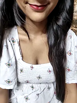 Snapshot of Indian-Aleena chatting on October 6, 7:00 pm Indian-Aleena online show from October 6, 7:00 pm