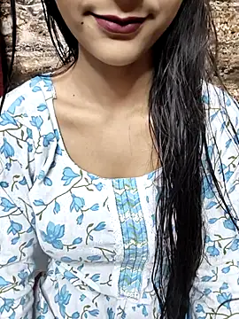 Snapshot of Indian-Aleena chatting on October 17, 7:33 am Indian-Aleena online show from October 17, 7:33 am