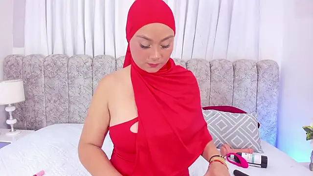 Snapshot of azaharaaa_ chatting on May 26, 11:39 am azaharaaa online show from May 26, 11:39 am