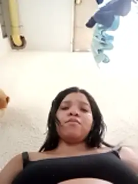 Snapshot of VictoriDior chatting on January 9, 7:37 pm VictoriDior online show from January 9, 7:37 pm