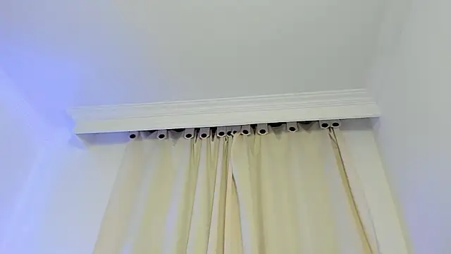 canelleGarces online show from February 13, 2:40 am