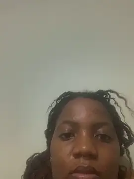 Snapshot of llxay chatting on February 14, 12:29 am llxay online show from February 14, 12:29 am