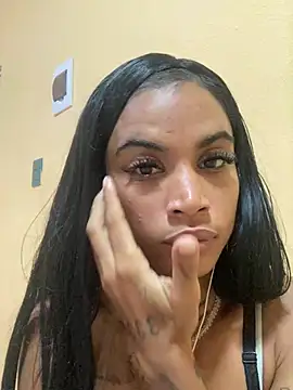 Snapshot of lareynazendeya_@xh chatting on March 31, 9:21 am lareynazendeya xh online show from March 31, 9:21 am