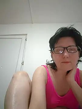 Vera Elle online show from April 8, 5:57 pm