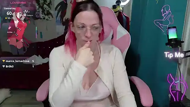 rubystrip online show from November 20, 8:19 pm