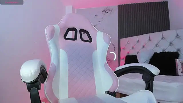 chloesagee online show from November 8, 11:47 pm