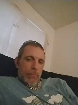 Snapshot of jarjar83 chatting on May 18, 1:13 am jarjar83 online show from May 18, 1:13 am