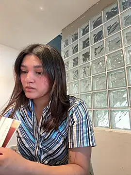 sisylucky online show from May 4, 3:41 pm