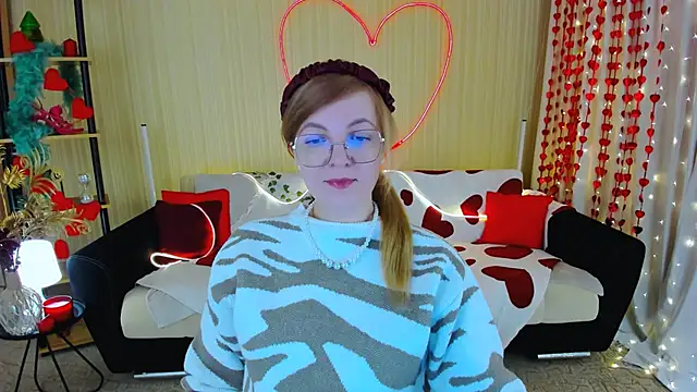 YourUniverser online show from February 14, 9:39 am