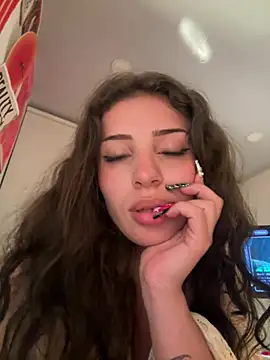 Snapshot of zuleikha chatting on July 15, 5:02 am zuleikha online show from July 15, 5:02 am