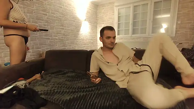 CoupleX85 online show from September 27, 7:41 pm