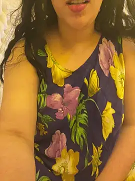 Snapshot of Bold-arabic-vibes chatting on May 25, 5:52 pm Bold-arabic-vibes online show from May 25, 5:52 pm