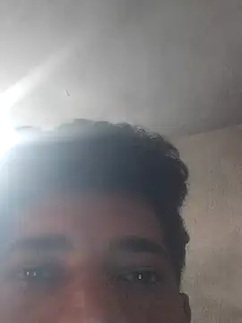 Snapshot of Chloe_1122 chatting on January 29, 3:01 am Chloe 1122 online show from January 29, 3:01 am