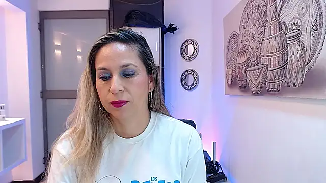 DianaPearls online show from February 11, 10:53 am