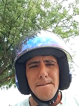 Joel4518 online show from April 11, 4:44 pm