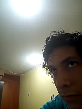 Snapshot of AngelRevery chatting on October 2, 9:33 pm AngelRevery online show from October 2, 9:33 pm