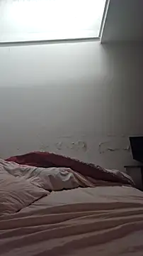 Sashaputa86 online show from April 18, 12:42 pm