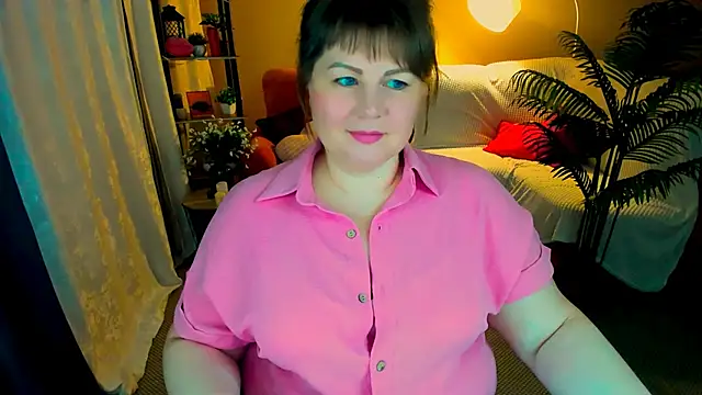 CrystaalStaar online show from March 4, 7:42 pm