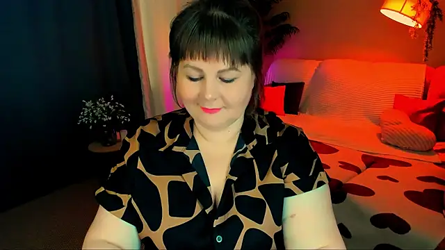 CrystaalStaar online show from July 16, 2:56 pm