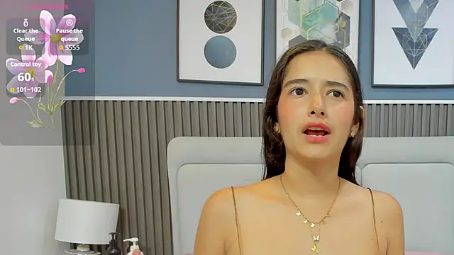 Snapshot of Ivy_petit chatting on December 19, 7:21 pm Ivy petit online show from December 19, 7:21 pm