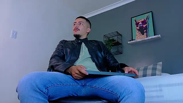 MrFox   online show from March 6, 11:39 am