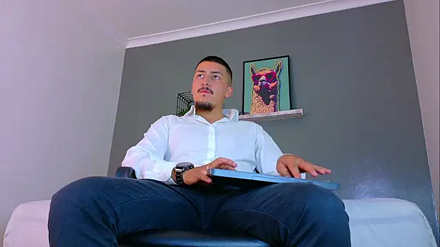 MrFox   online show from April 15, 7:32 pm