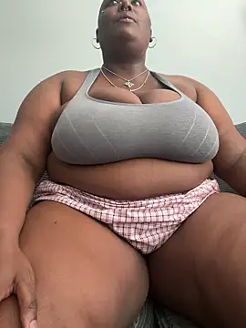 Cocomamii1 online show from March 15, 7:31 pm