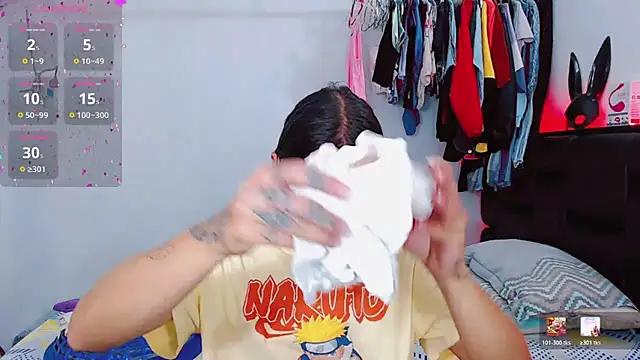 Snapshot of Azley_sweet chatting on July 6, 2:36 pm Azley sweet online show from July 6, 2:36 pm