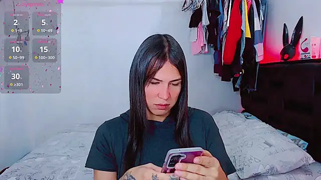 Snapshot of Azley_sweet chatting on July 19, 12:53 pm Azley sweet online show from July 19, 12:53 pm
